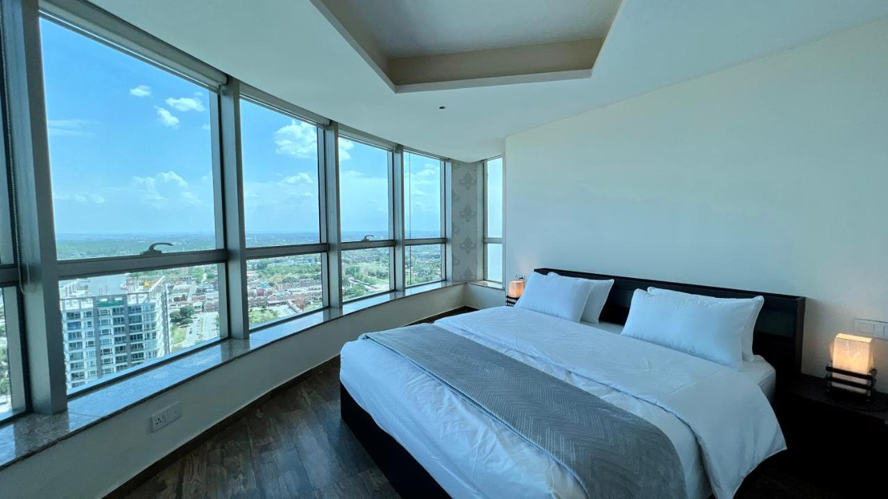 Centaurus Apartment City View Three Beds Islamabad Eksteriør bilde