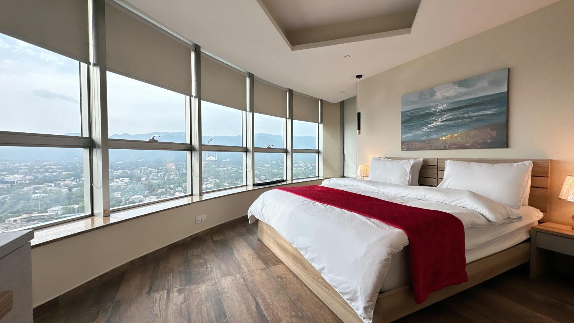 Centaurus Apartment City View Three Beds Islamabad Eksteriør bilde
