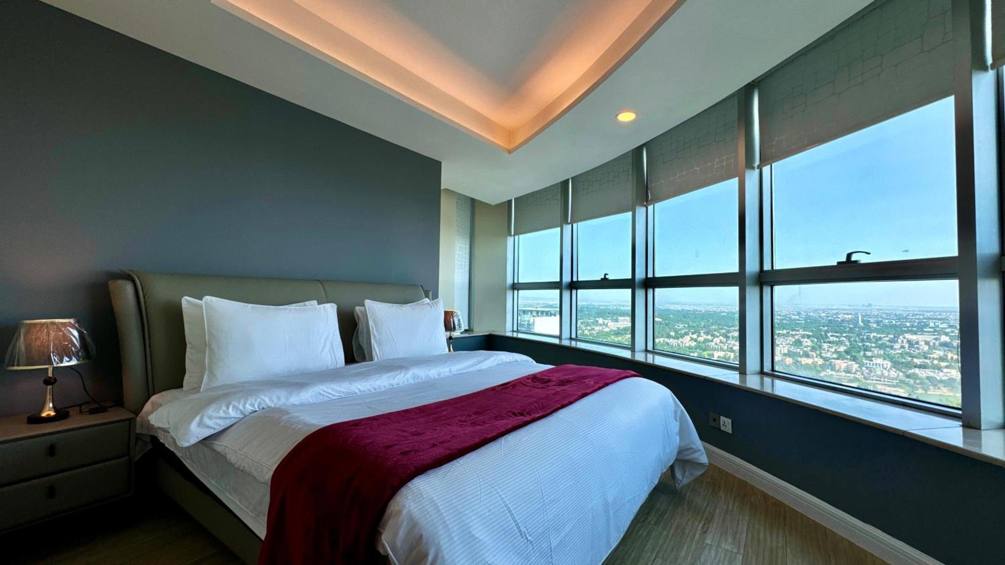 Centaurus Apartment City View Three Beds Islamabad Eksteriør bilde